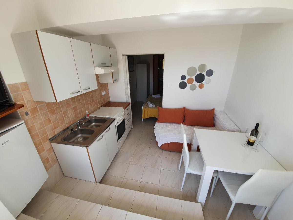 Apartment Ella Banjol Eksteriør bilde
